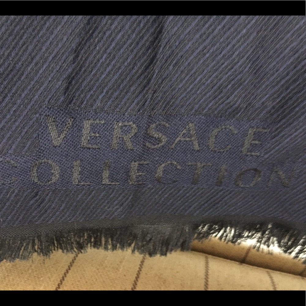 Versace Men’s Black wool scarf